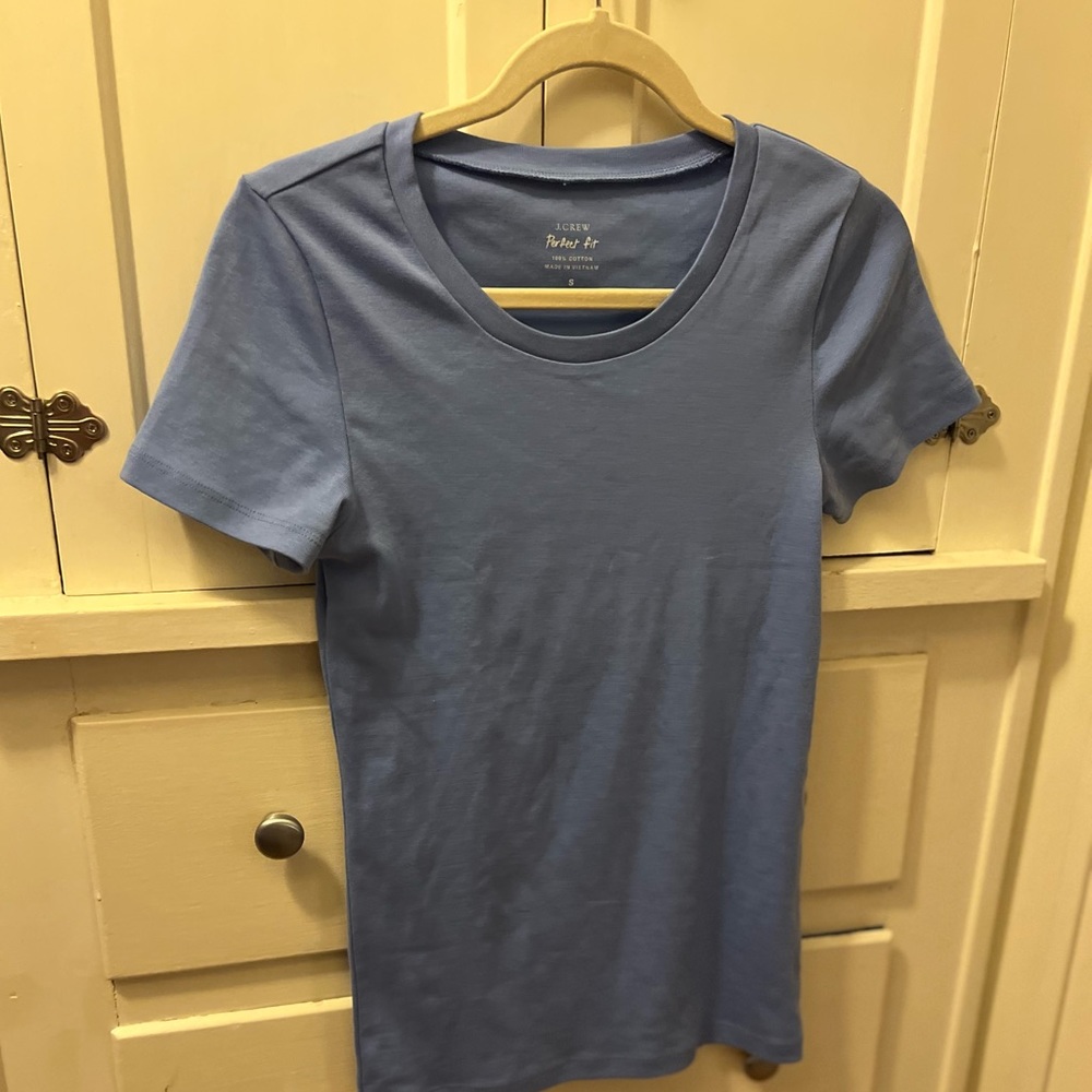 COPY - J. Crew perfect tee in perwinkle blue. Size S. Only worn 2x like new